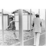 DIRK BOGARDE BJORN ANDRESEN BAREFOOT BY BEACH HUT MORTE A VENEZIA 8X10 P... - £7.79 GBP