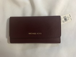 Michael Kors Jet Set Travel Large Trifold Leather Wallet in Merlot - £72.34 GBP