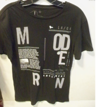 MEN&#39;S GUYS Modern Amusement BLACK T TEE SHIRT OUT WITH THE OLD NEW $28 - £14.15 GBP