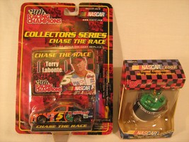 Lot Of 2 Nascar Collectibles Terry Bobby Labonte Chase The Race Helmet [Y156e] - £4.67 GBP