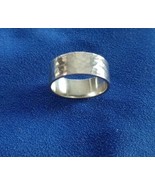 925 Sterling Silver 8mm Wide Hammered Band Ring SZ 10.25 Free Shipping - $42.08 CAD