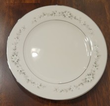 Vintage Noritake Heather #7548 10-5/8&quot; Dinner Plate - £10.72 GBP