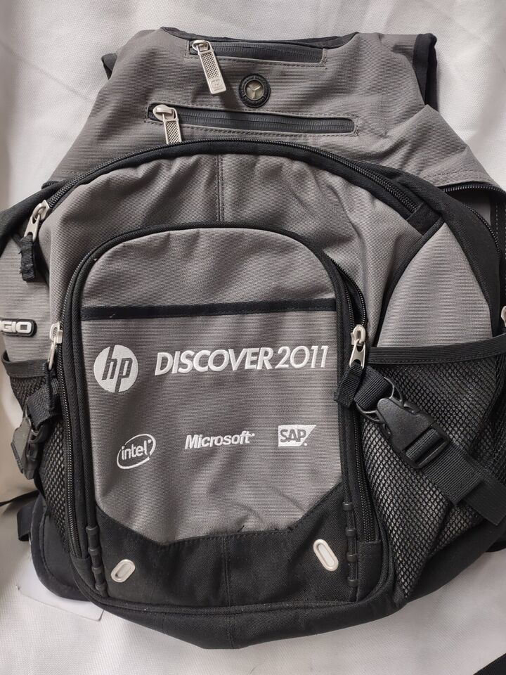 Primary image for Ogio Discovery 2011 Bookbag/Backpack/Laptop Multi-use