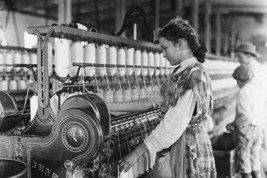 GIRL WORKING IN COTTON MILL AS A SPINNER CHILD LABOR NC 1908 4X6 PHOTO P... - $8.99