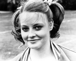 Jodie Foster 8x10 Photo with pig tails - £6.38 GBP