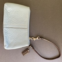 Vintage Coach Light Blue Wristlet Purse - $28.71