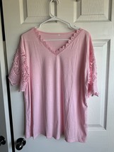 Women’s Pink V Neck Top With Crochet Sleeves And Trim Size 2XL - $16.20