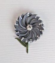 Vintage Brooch grey Flower white Tip Three dimensional metal enamel - $14.84