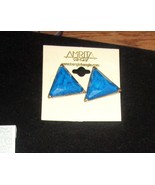 AMRITA SINGH Gold Plated LAPIS BLUE Triangle Stud Earrings NEW on Card - $20.15 CAD