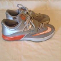 Nike Kd shoes Size 2.5Y Kevin Durant basketball gray orange athletic sports boys - £25.16 GBP