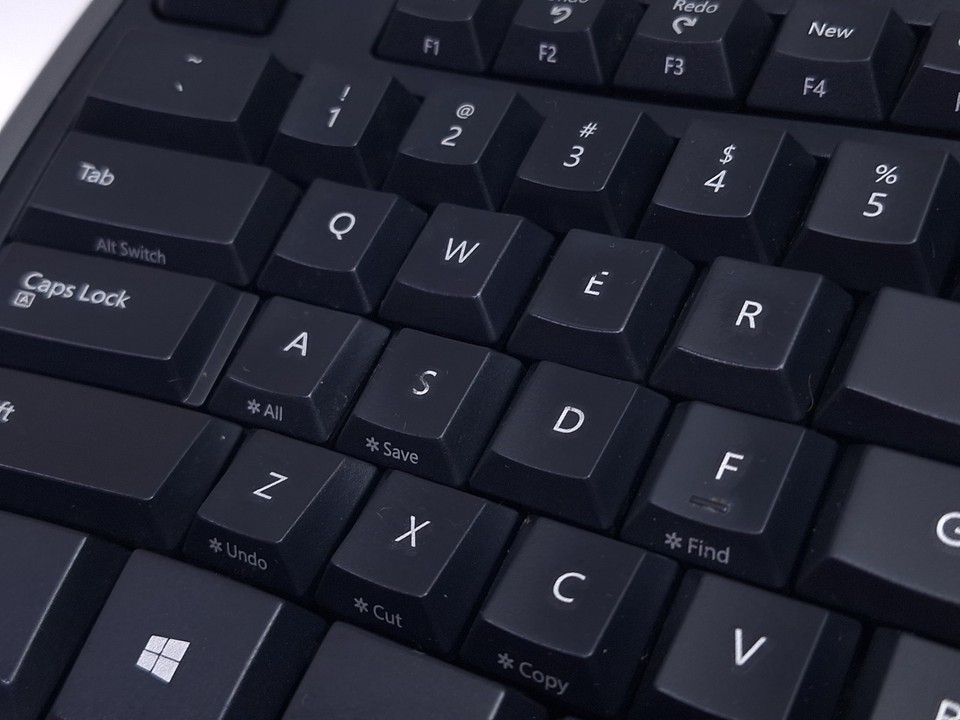 Microsoft Natural Ergonomic Keyboard 4000 V1.0 USB Wired Black  TESTED Item image 6