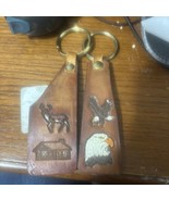 Leather Keychain Eagle Deer Lodge - $111.38 MXN