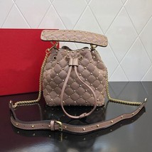 2022 Pink  Design Full Rivet Bucket Bag Fashion Chain Bag Sheepskin Leather Shou - £168.32 GBP
