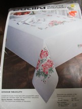 &quot;&#39;GERANIUM TABLECLOTH STAMPED FOR EMBROIDERY KIT &quot;&quot; - BUCILLA - GIFT IDEA - £20.24 GBP