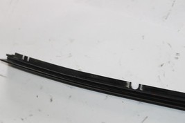 2005-2007 CADILLAC STS PASSENGER SIDE WINDOW TRIM WEATHER STRIP R2100 image 9