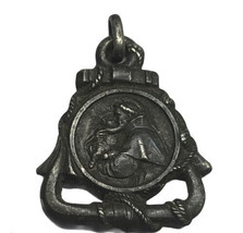 Antique Saint Anthony help me whereever i am medal - $771.16 MXN