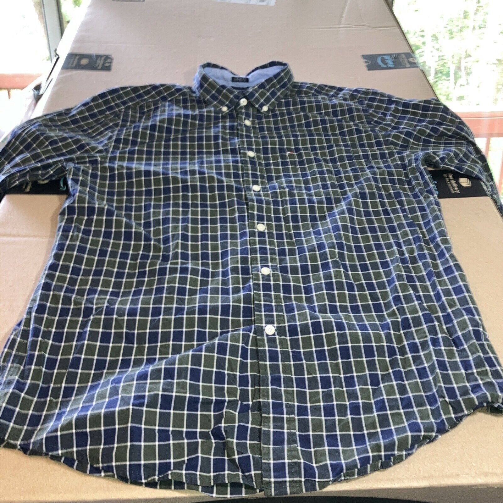 Tommy Hilfiger Classic Fit Long Sleeve Large Button Down Shirt, Mens Dre... - $9.90