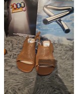 Clarks Sandals Ultimate Comfort Collection Low Heel Open Toe Size 6.5 - £22.64 GBP