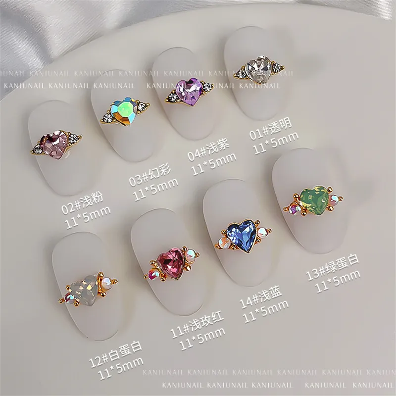 10Pcs Heart Ring Crystal Rhinestones Nail Charms Sparkle Glass Nail Art - £6.94 GBP+