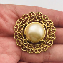 Gold Tone Round Victorian w/ Faux Pearl Brooch Pin 1 5/8&quot; Diameter - £7.58 GBP