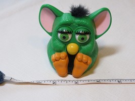 Furby McDonald&#39;s plastic toy green movement noise 1998 Tiger electronics... - $12.86