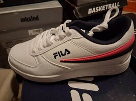 Fila A-Low Women&#39;s Sneakers Size 8M - $44.55