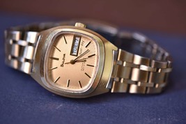 Serviced  Vintage Gold Tone Bulova Set-O-Matic, Dual-Day, Automatic Watch 21 Jew - £262.98 GBP