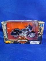 Maisto Harley Davidison Replica 99" FLHT Electra Glide Standard Motorcycle Model - $23.36