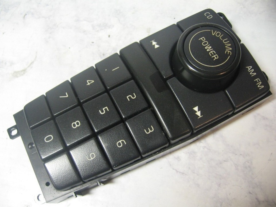 Volvo XC90 infotainment control panel 30646101 left keypad audio radio b... - $44.06