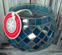 Mosaic 11.3 oz Scented Candle w/ Gift Tag - Frosted Snowflakes - New - $13.54