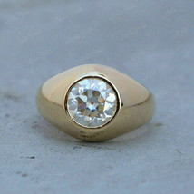 1 Ct Round Cut CZ Solitaire Men&#39;s Engagement Ring Yellow Gold-Plated Silver - £67.55 GBP