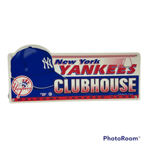 Wincraft Sports 1998  NY Yankees Clubhouse sign    (Plastic) - £27.69 GBP