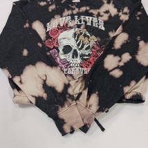 No Boundaries Cropped Graphic Sweatshirt “Love Lives Forever” Juniors Sz M (7-9) image 14