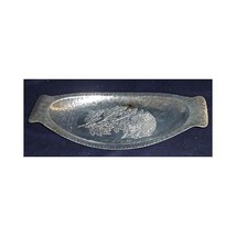 Continental Hand Wrought Aluminum Oval Tray w Flower - £6.34 GBP
