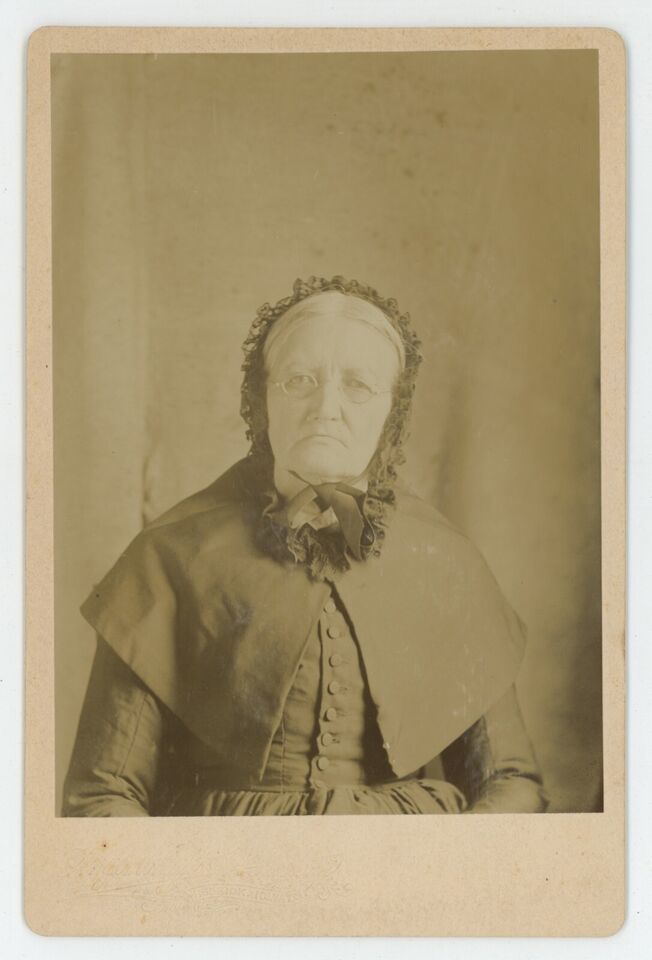 Primary image for Antique c1880s Cabinet Card Stern Looking Older Woman With Glasses Hedrick, IA