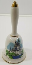 EE) Walt Disney World Souvenir Bell Cinderella&#39;s Castle Porcelain White ... - $6.92
