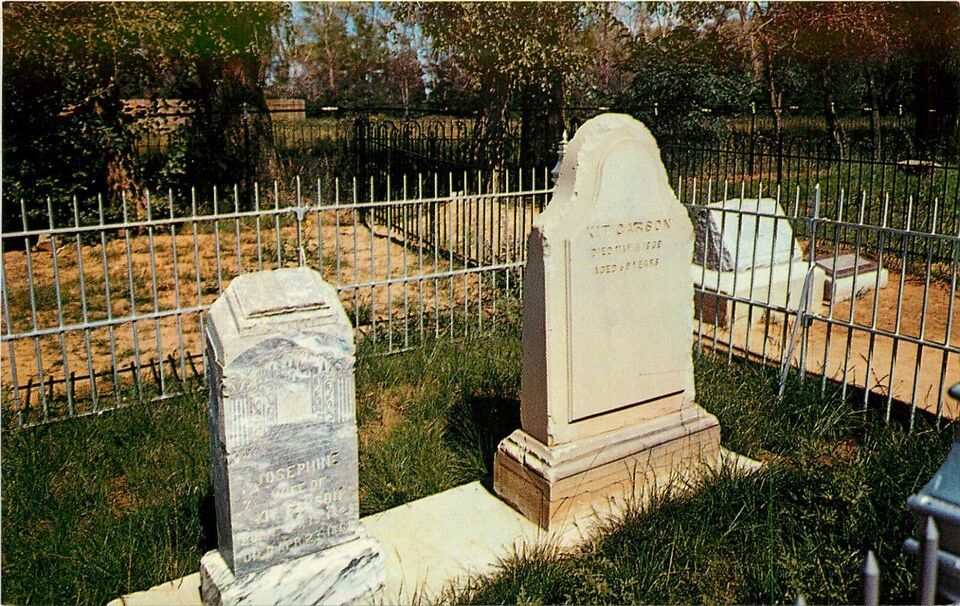 Chrome Postcard New Mexico H593 Petley Kit Carson Grave Headstone Taos F... - $3.47