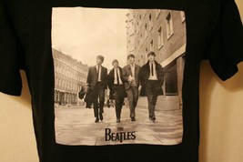 The Beatles B&amp;W Street Photo T-SHIRT M John Lennon Paul Mc Cartney Ringo Starr - £10.09 GBP