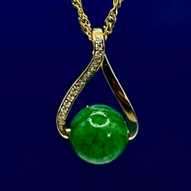 BBB Beautiful Jade Gem &amp; 18k Gold Vermeil - £75.00 GBP