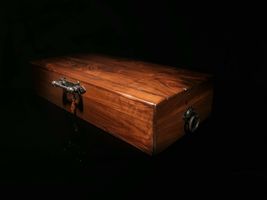 Brizard Mac Daddy Humidor Made in USA Measures 26.5 " L X 11.5" X 5.5"  NIB image 8