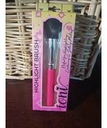 Toni Highlight Brush - $240.92 MXN