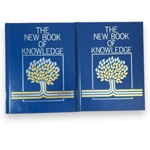 The New Book Of Knowledge 2002 Set of 2 Volumes 1A &amp; 2B - Grolier -New Old Stock - £12.68 GBP