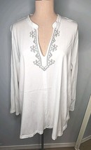 Chaps 2X Plus White Tunic Top Lightweight Aztec Beading V Neck  Light Stretch - $12.97