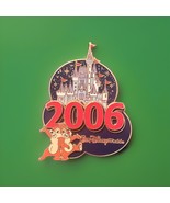 Disney Pin Trading 2006 Chip &amp; Dale Cinderella Castle Official Glitter C... - $15.00