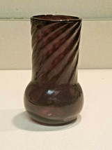 Vintage Purple Amethyst Glass Upper Swirl Design 5 1/2&quot; Vase - £15.53 GBP