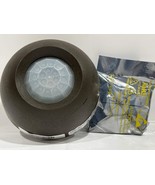 Cooper Lighting WOF-B2 18W LED Wall pack, 4000K, Bronze, Outdoor Rated - $2,777.45 MXN