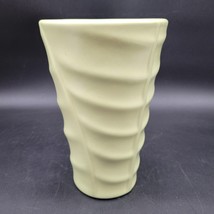 Bauer Company Pottery Large Madagascar Avocado Green Leaf Vase LA, Calif... - $49.49