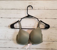 Womens PINK Victoria Secret 34D Green Underwire Bra - $10.00