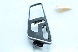 10-13 MERCEDES-BENZ E350 SEDAN Front Left Driver Side Door Handle Trim F3709 image 4
