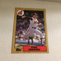 1987 Topps Cleveland Indians Hall of Famer Phil Niekro Trading Card #694 - £2.38 GBP